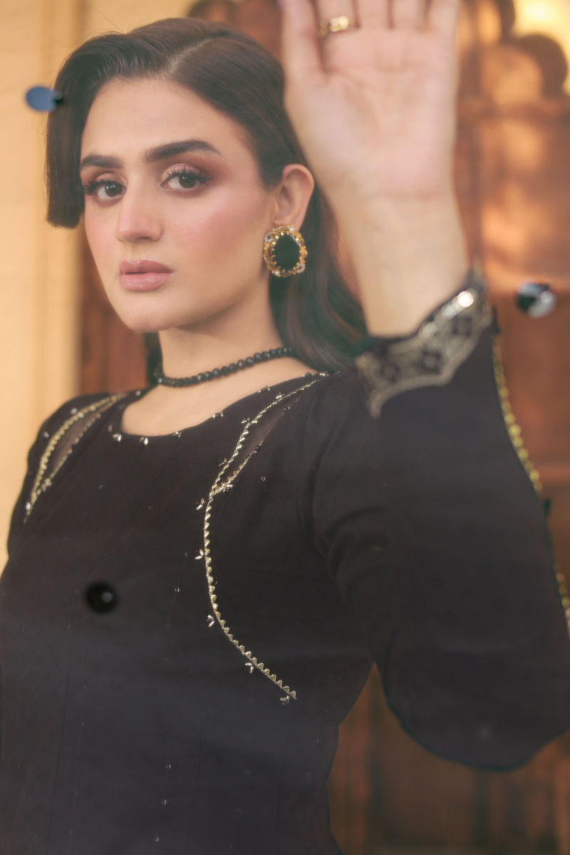 Hira Mani ft. Mona Jacquard Collection HMM3