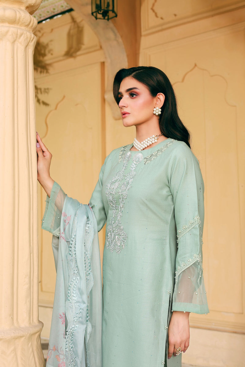 Hira Mani ft. Mona Jacquard Collection HMM2