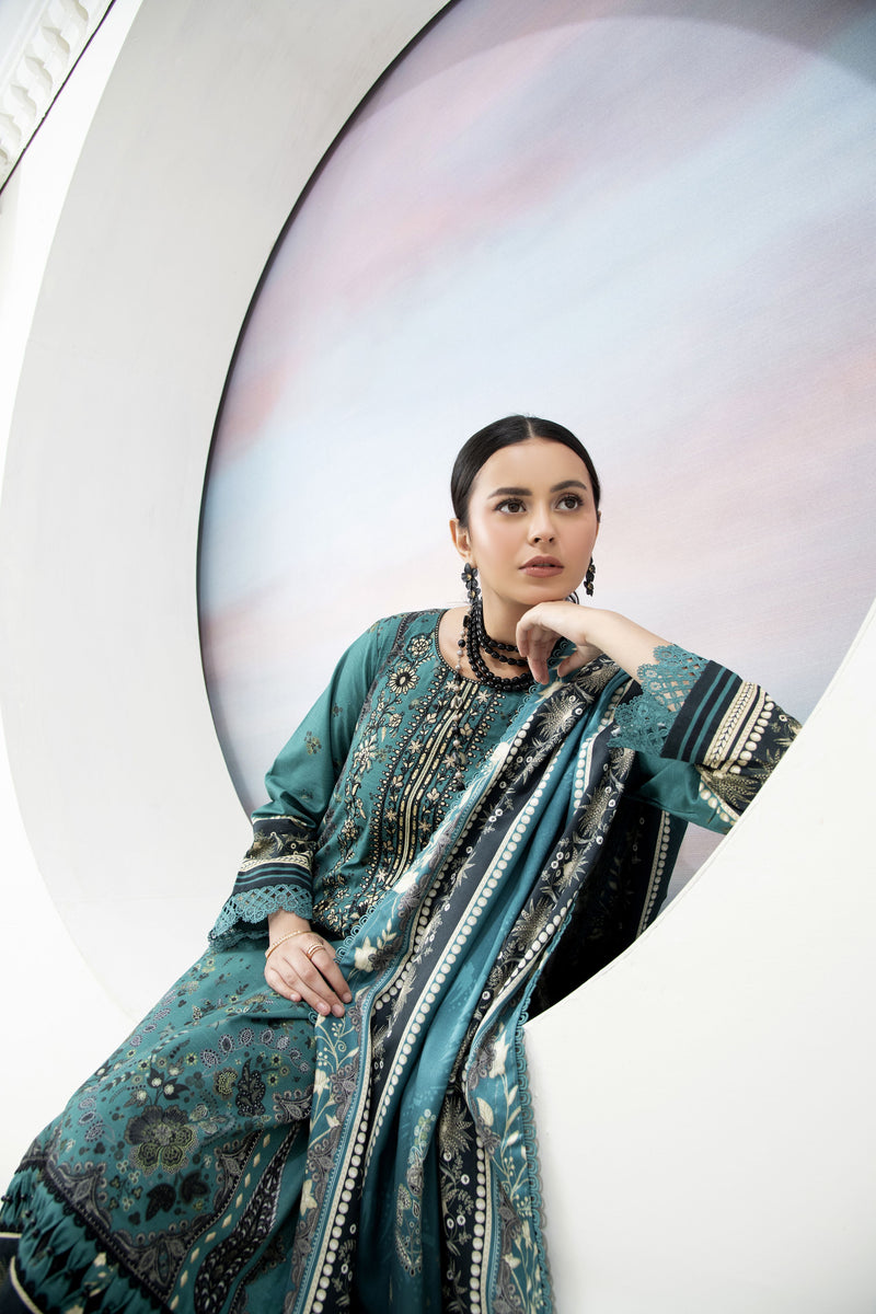 Turquoise Digital Printed Embroidered Khaddar Winter Suit SKK8