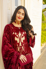 Arwah Velvet Elegance Womenswear Maroon AEF6