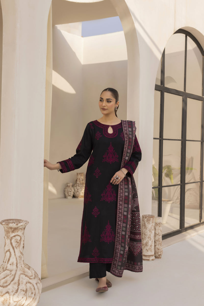 Threads of Elegance Winter Collection by Mohagni TEM10