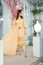 NOORMA KAMAL CHIKANKARI LAWN 05