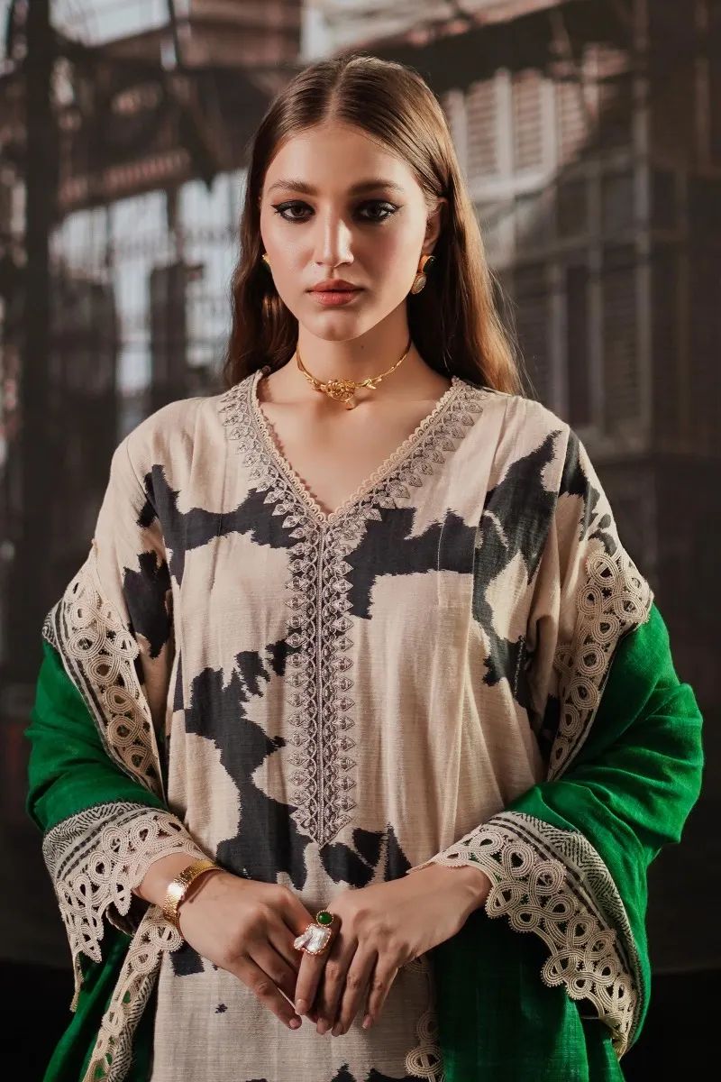 Sana Safinaz Mahay Winter 3 Pcs 02A