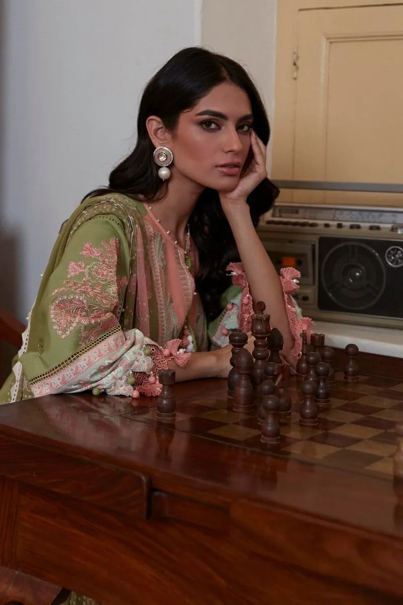 Sana Safinaz Muzlin Ready to Wear Embroidered Lawn Collection 08B