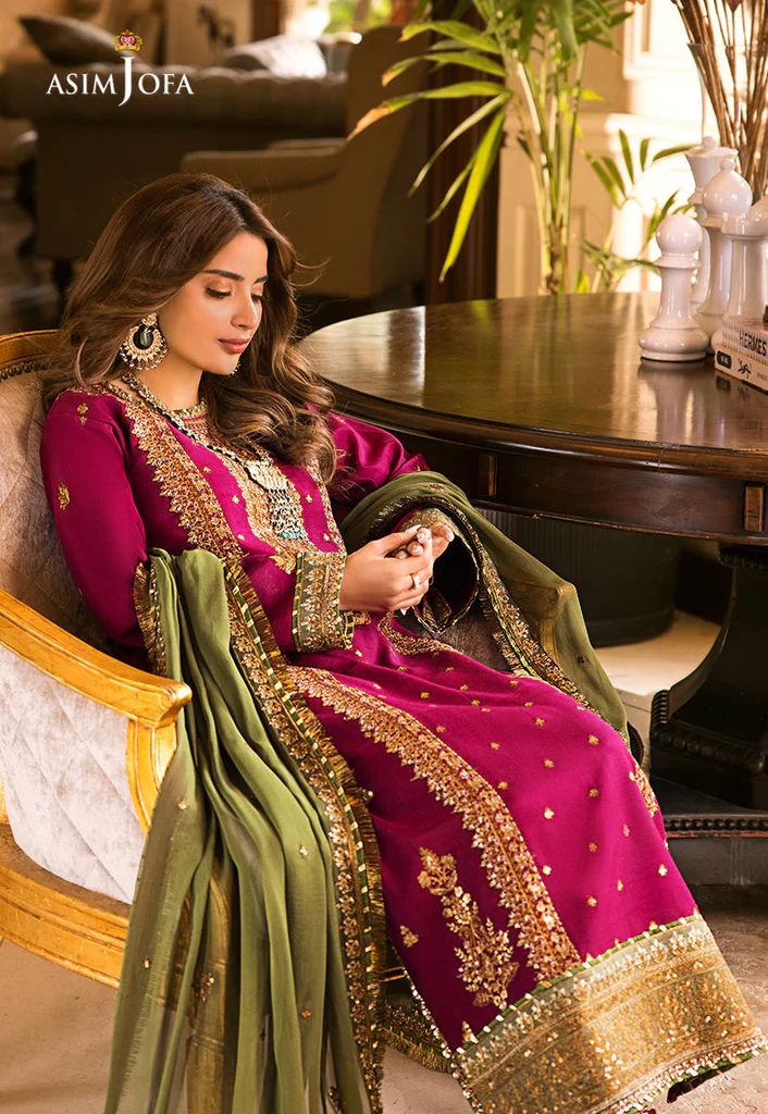 ASIM JOFA MAAHRU AND NOORIE 01