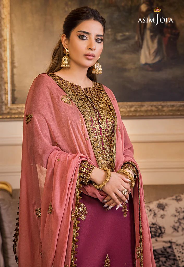 ASIM JOFA MAAHRU AND NOORIE 15