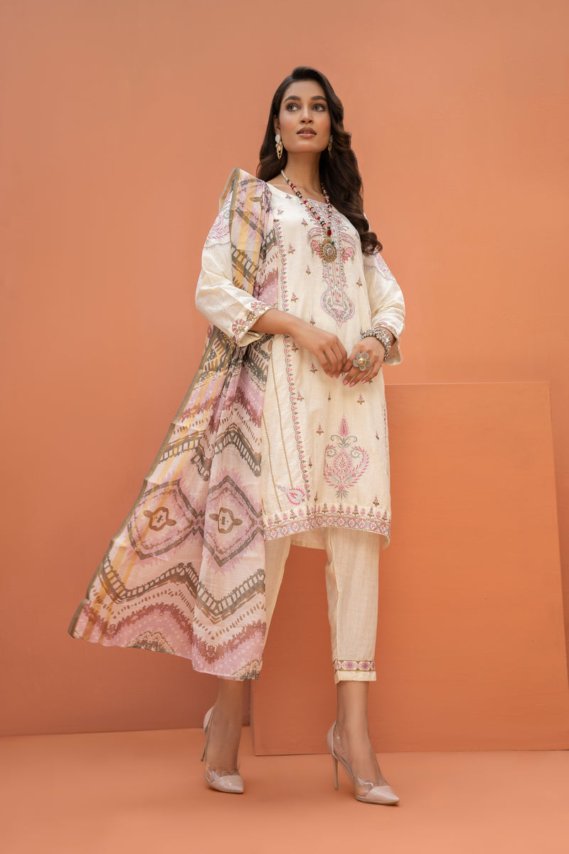 Ready to Wear Embroidered Lawn Collection by Arwah 04