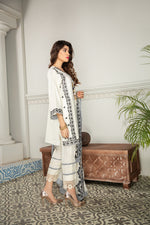 Gulwarun Winter Ready to Wear Embroidered Collection 11