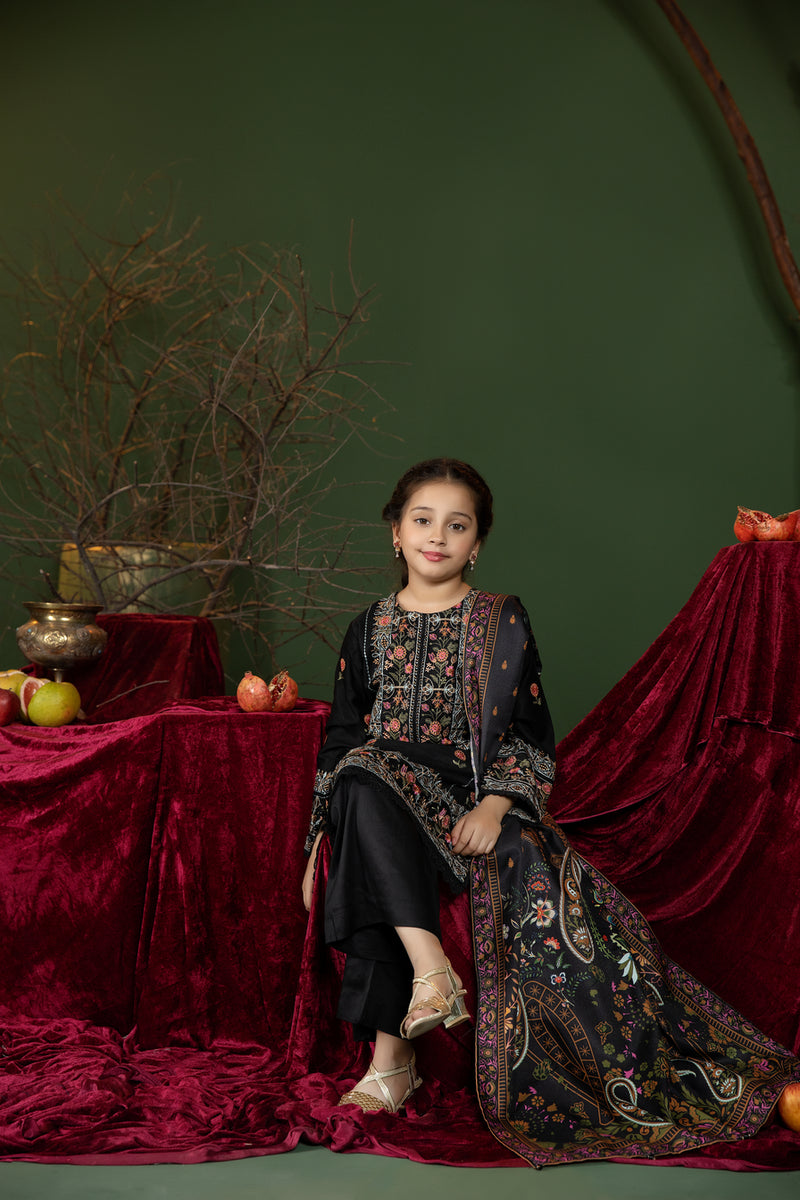 Kids Winter Ready to Wear Shawl Collection by Mona 08