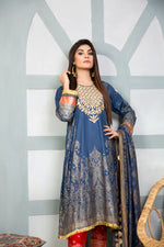 Winter Ready to Wear Embroidered Collection by Aleezay 05