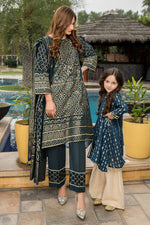 Girls Ready to Wear Lawn Kurta 13